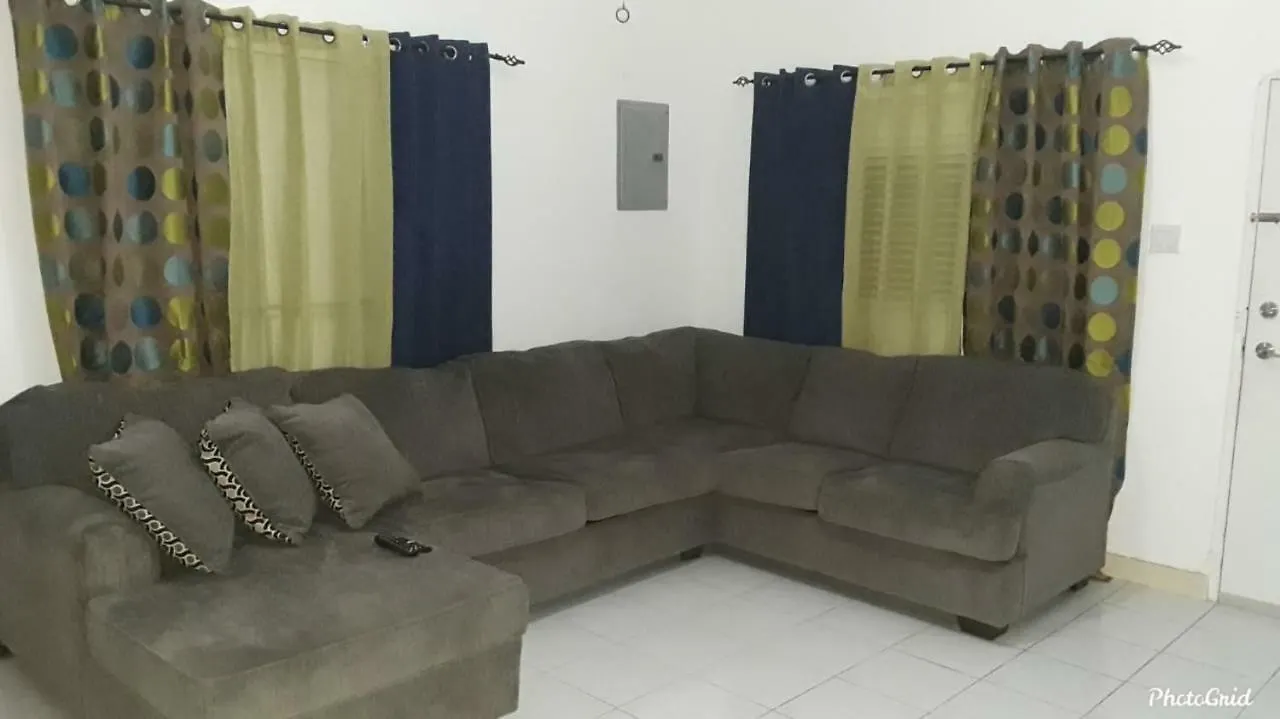 Caribbean Estate Two Bedroom Portmore Holiday home